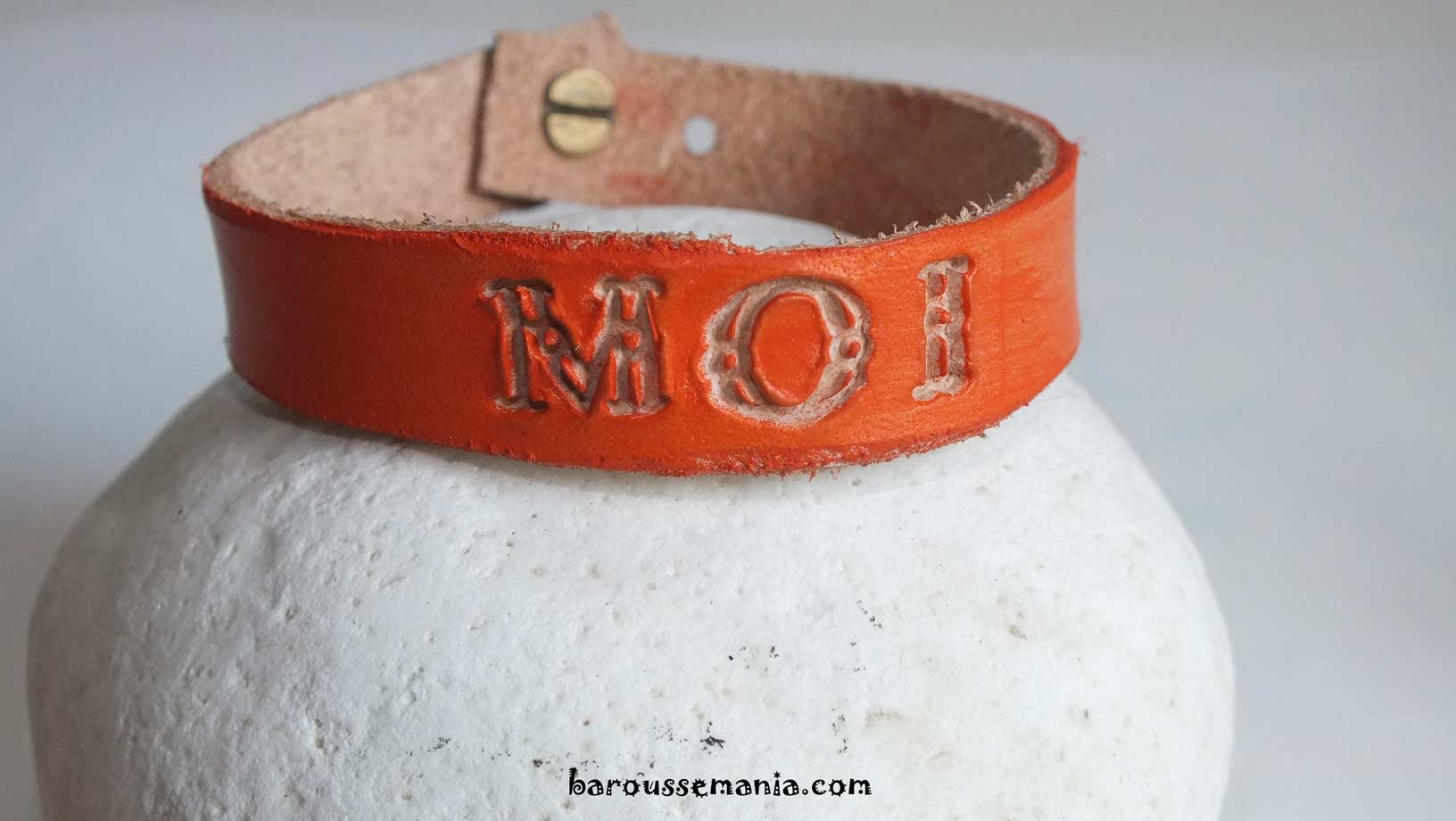 Bracelet en cuir prÃ©nom couleur orange