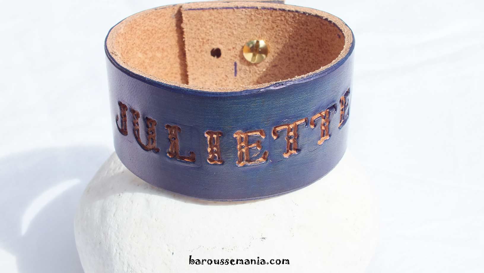 Bracelet en cuir  large frappÃ© avec PrÃ©nom Bleu