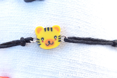 Bracelet fil fimo le chat jaune