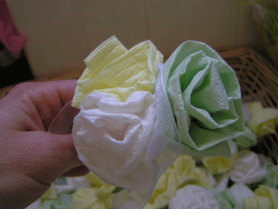 50 Fleurs en papier toilette Jaune et vert