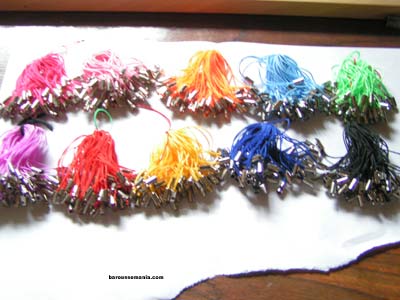 Dragonne LOT DE 10 bijoux portable multicolore